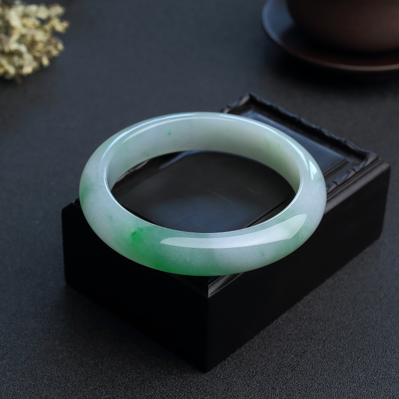 58#飘绿翡翠手镯-红掌柜