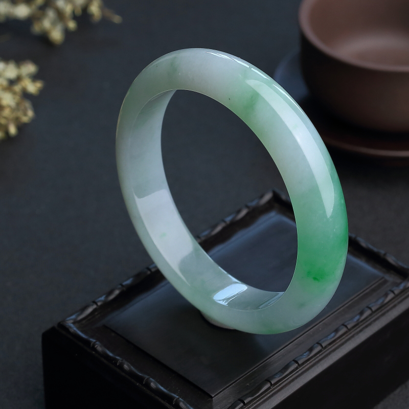 翡翠手镯-红掌柜