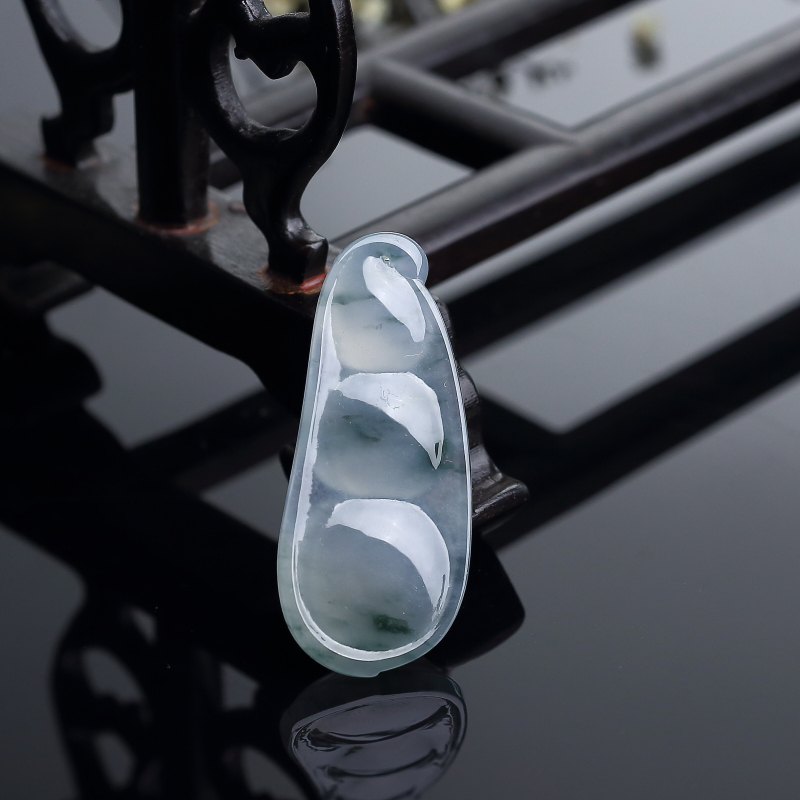 飘花翡翠福豆吊坠 - 红掌柜