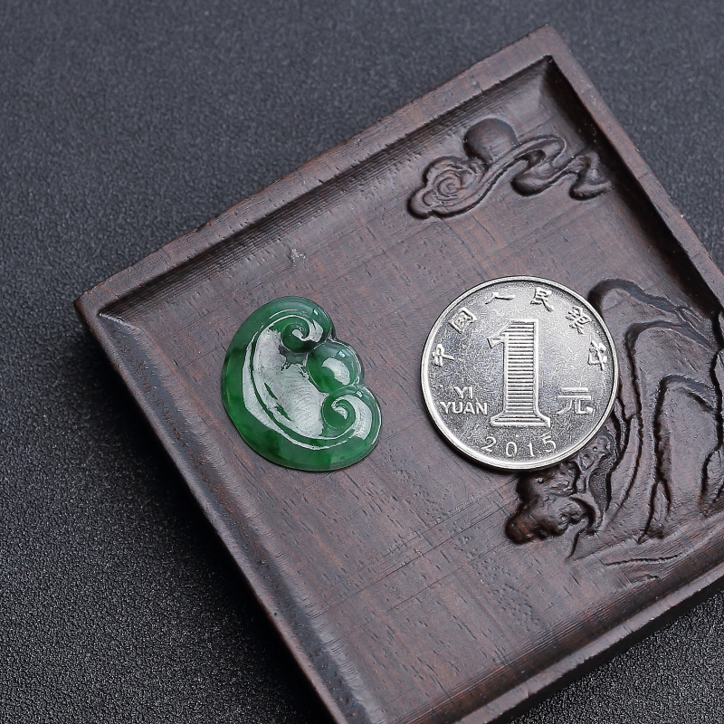 糯冰种飘花翡翠如意吊坠-红掌柜