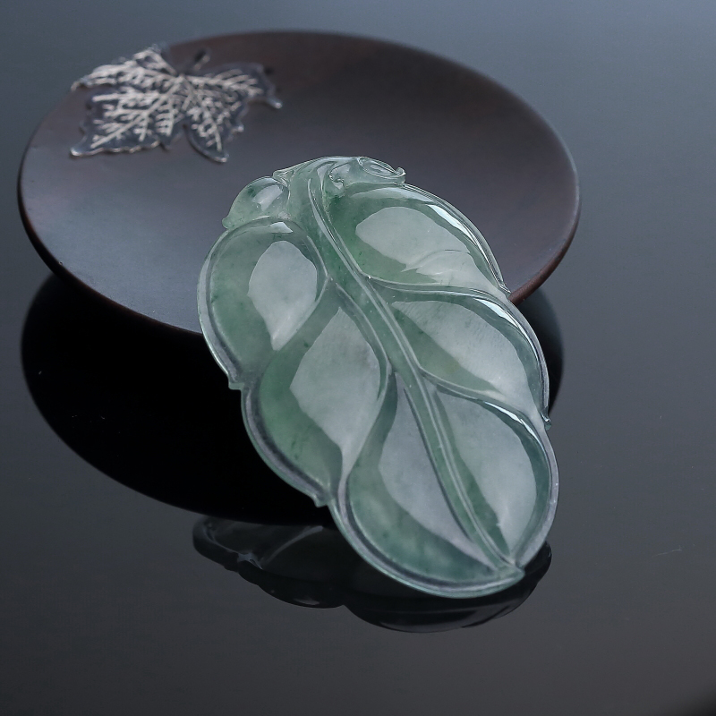 缅甸糯冰种浅绿翡翠金枝玉叶吊坠-红掌柜