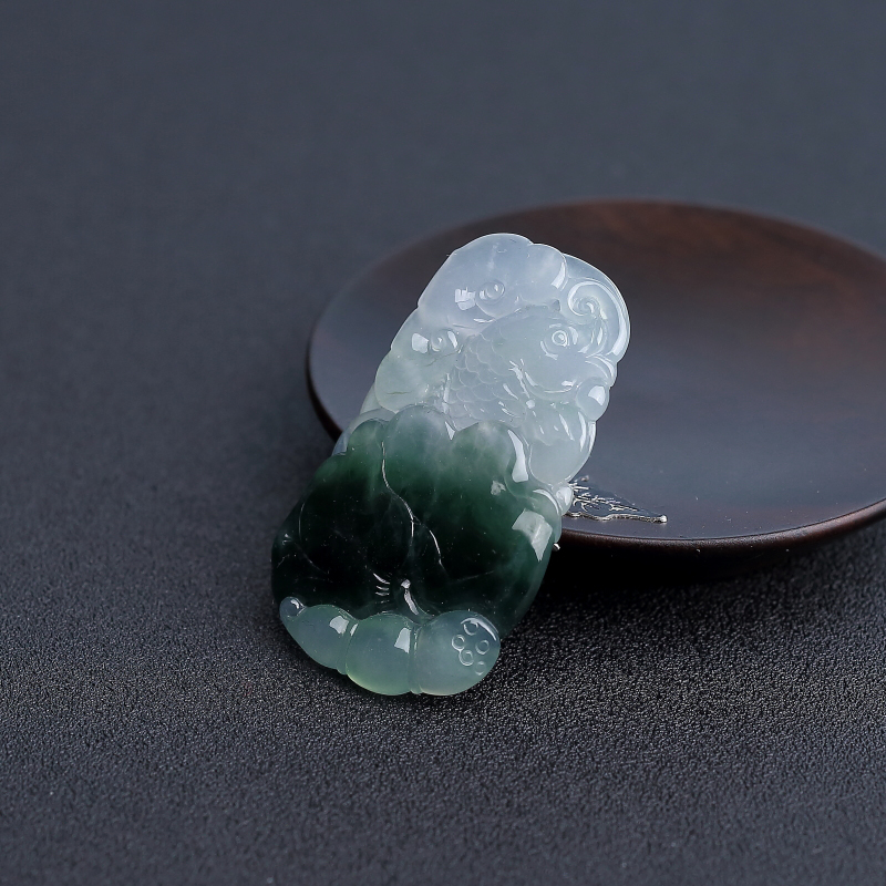 天然糯种飘花翡翠连年有余吊坠 - 红掌柜