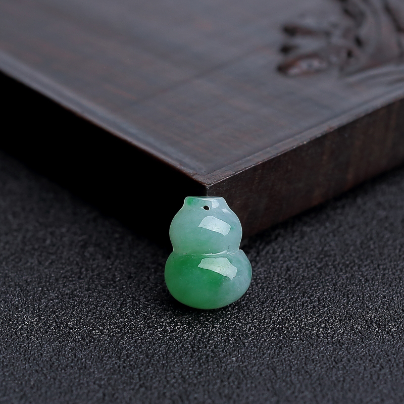 缅甸天然糯种飘花翡翠葫芦吊坠 - 红掌柜