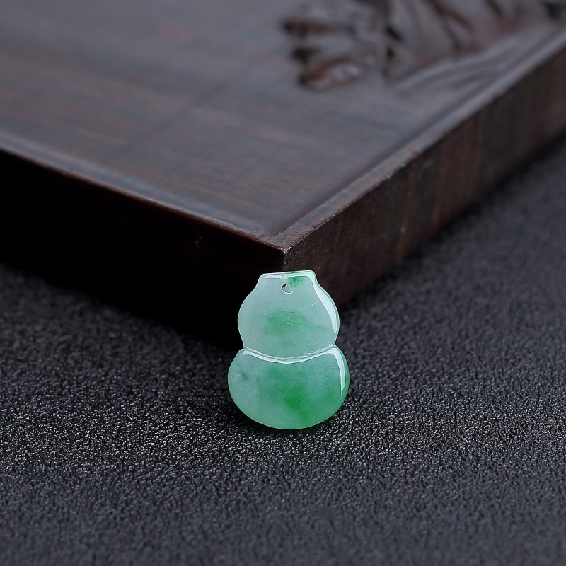 飘花翡翠葫芦吊坠 - 红掌柜