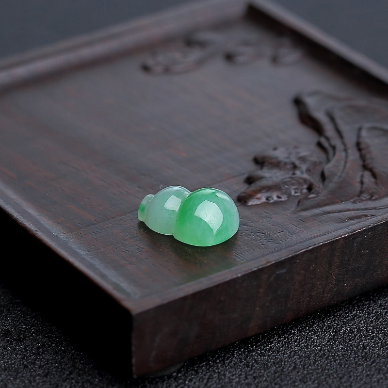 缅甸飘花翡翠葫芦吊坠 - 红掌柜