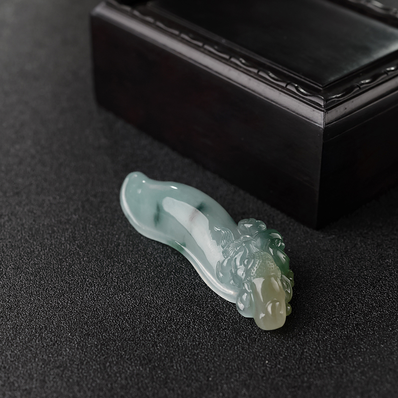 缅甸天然糯冰种飘花翡翠吊坠-红掌柜