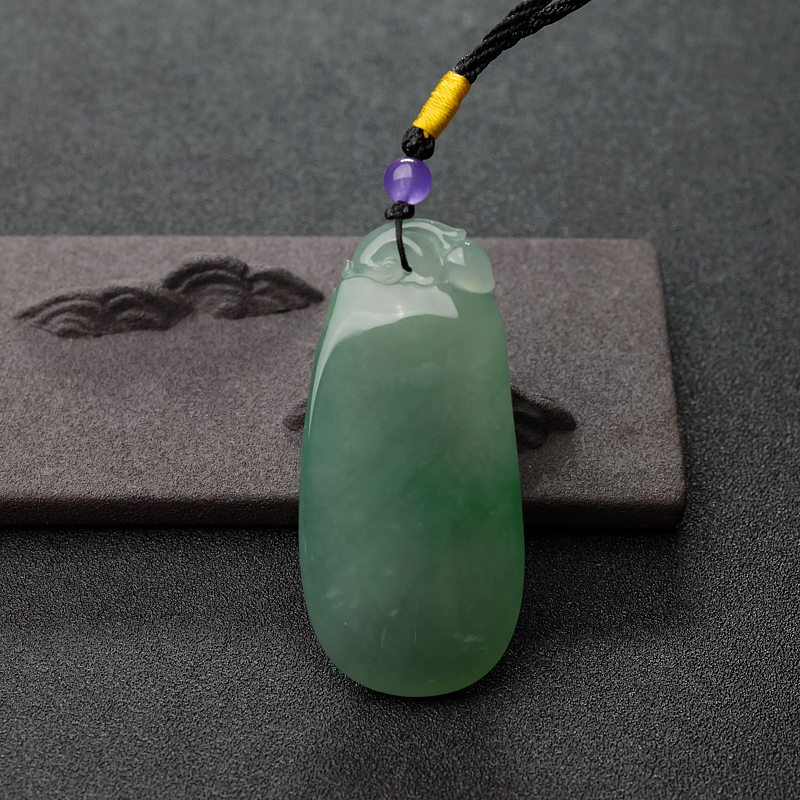 翡翠福瓜吊坠-红掌柜