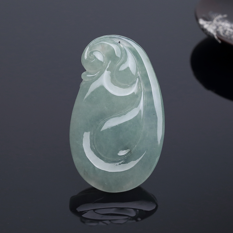 糯冰种浅绿翡翠佛-红掌柜