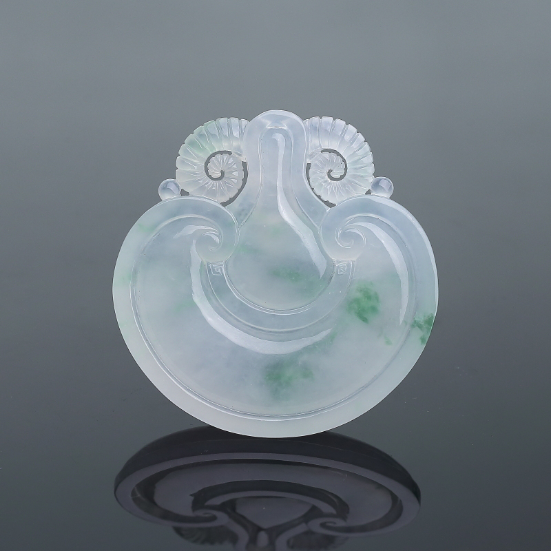 糯冰种飘翠翡翠洋洋得意吊坠-红掌柜