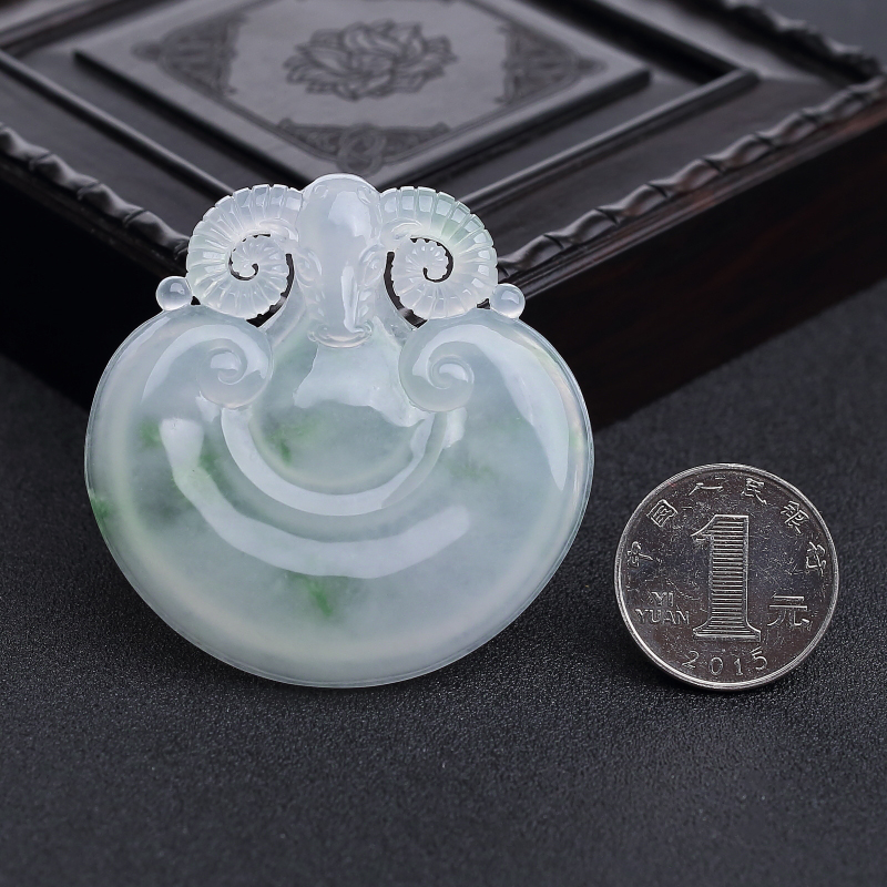 糯冰种飘翠翡翠洋洋得意吊坠-红掌柜