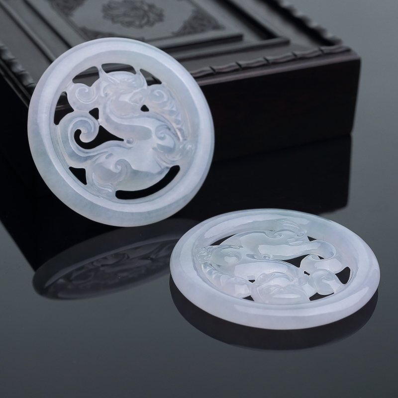 糯冰种浅绿翡翠貔貅吊坠-红掌柜