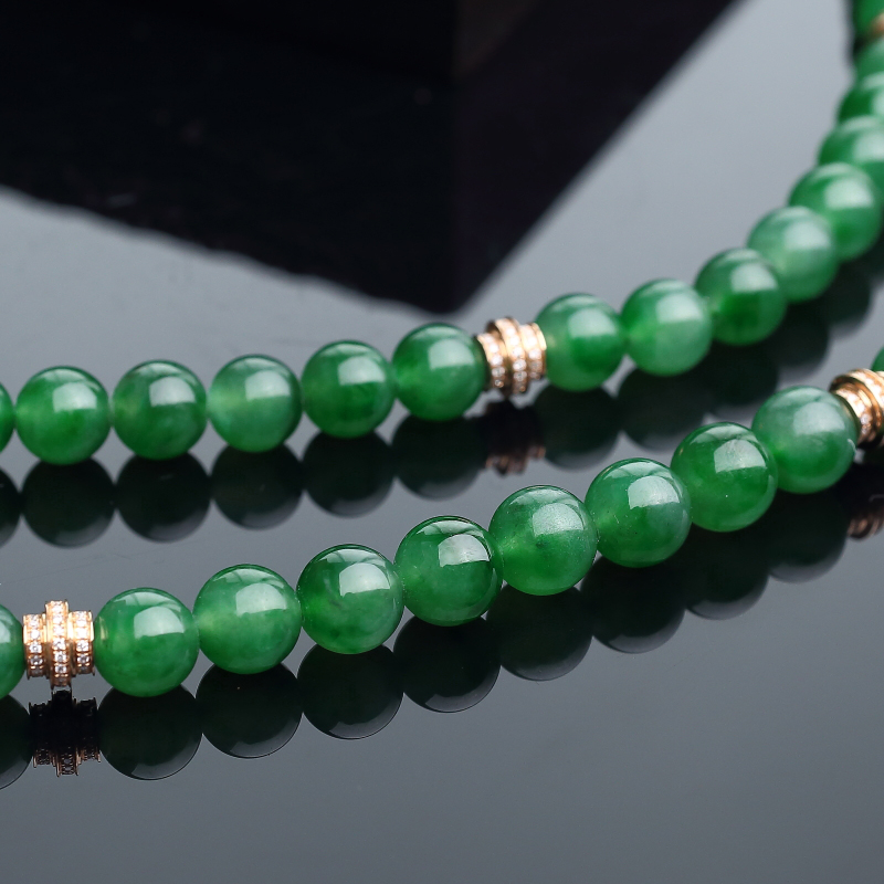 糯冰种翠色翡翠-红掌柜