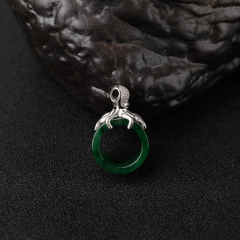 18K金镶钻糯种翡翠路路通吊坠-红掌柜