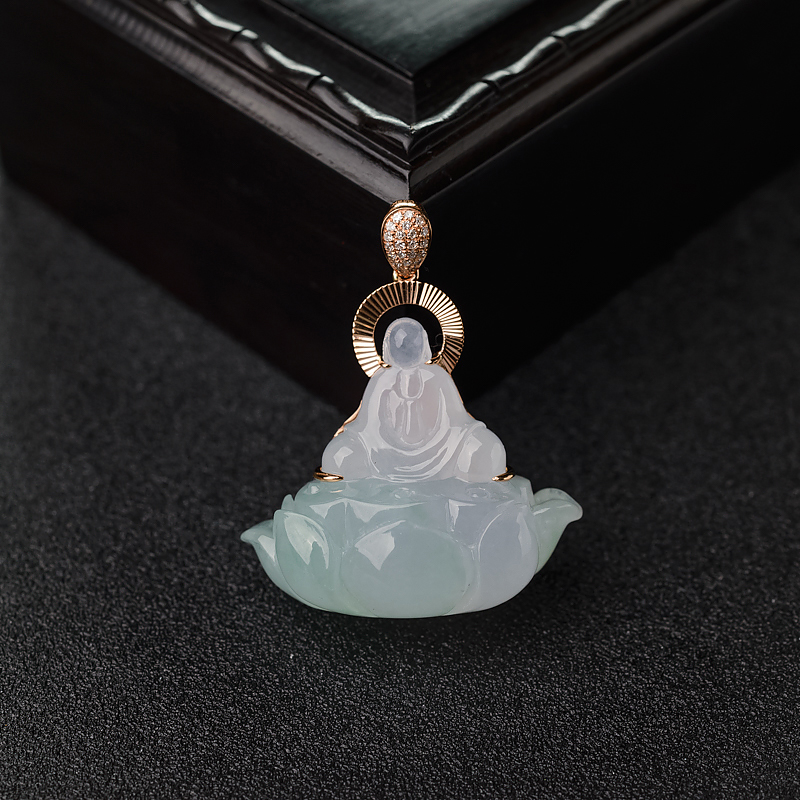 18K金镶钻糯冰种浅绿翡翠大日如来吊坠-红掌柜