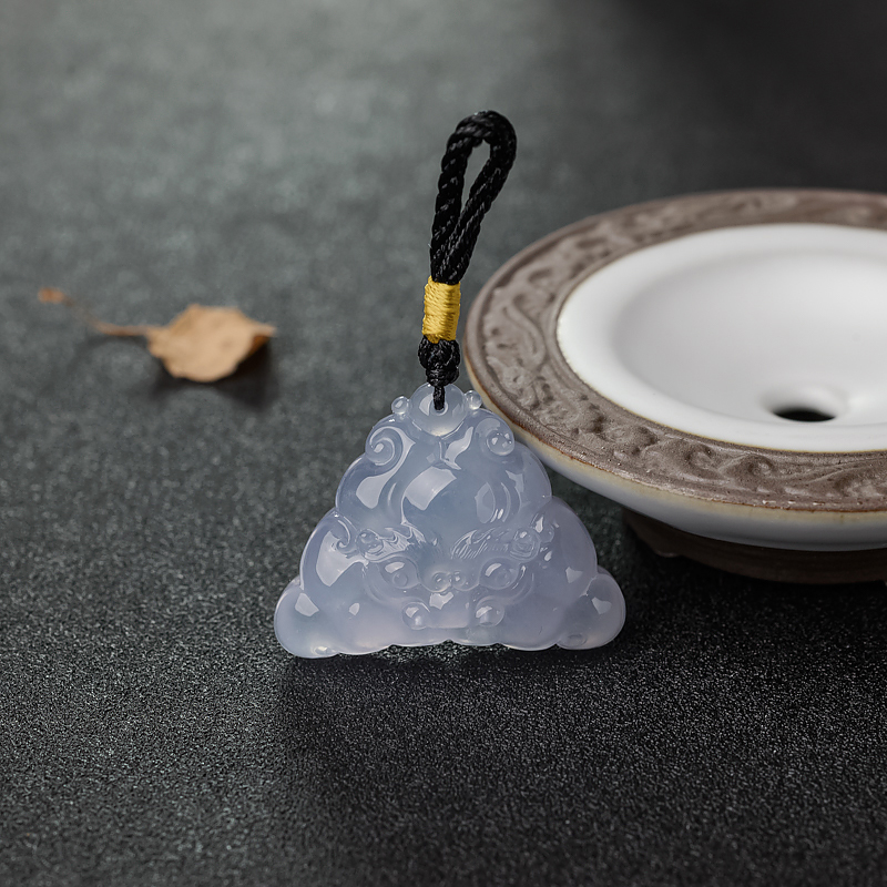 冰种浅紫色翡翠兽面吊坠-红掌柜