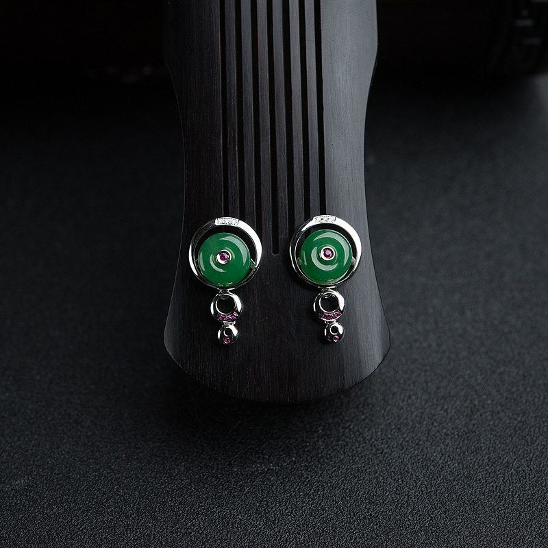 18K金镶钻糯种翠色翡翠耳钉-红掌柜