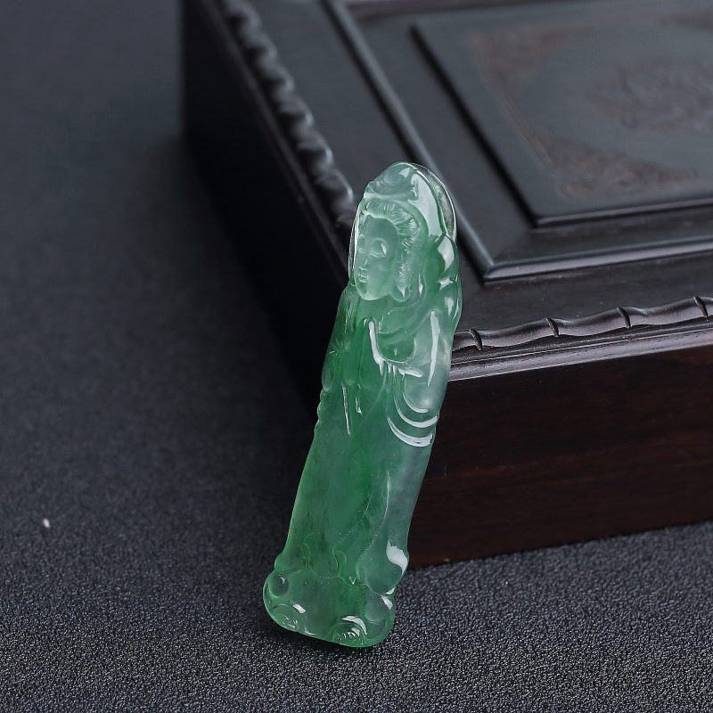 天然冰种飘绿翡翠观音吊坠 - 红掌柜