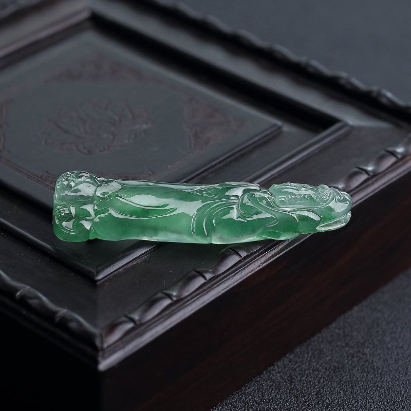 飘绿翡翠观音吊坠 - 红掌柜