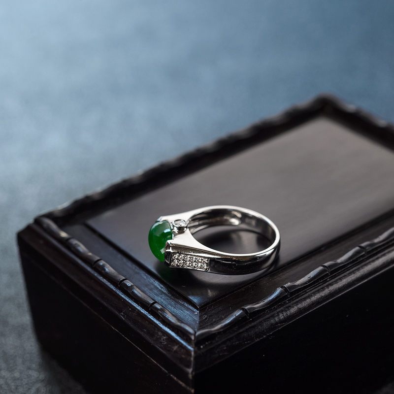 翠色翡翠戒指-红掌柜