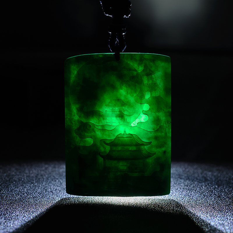 天然墨翠琼楼玉宇吊坠-红掌柜