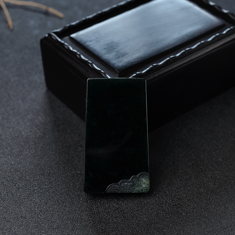 糯冰种墨翠度母-红掌柜