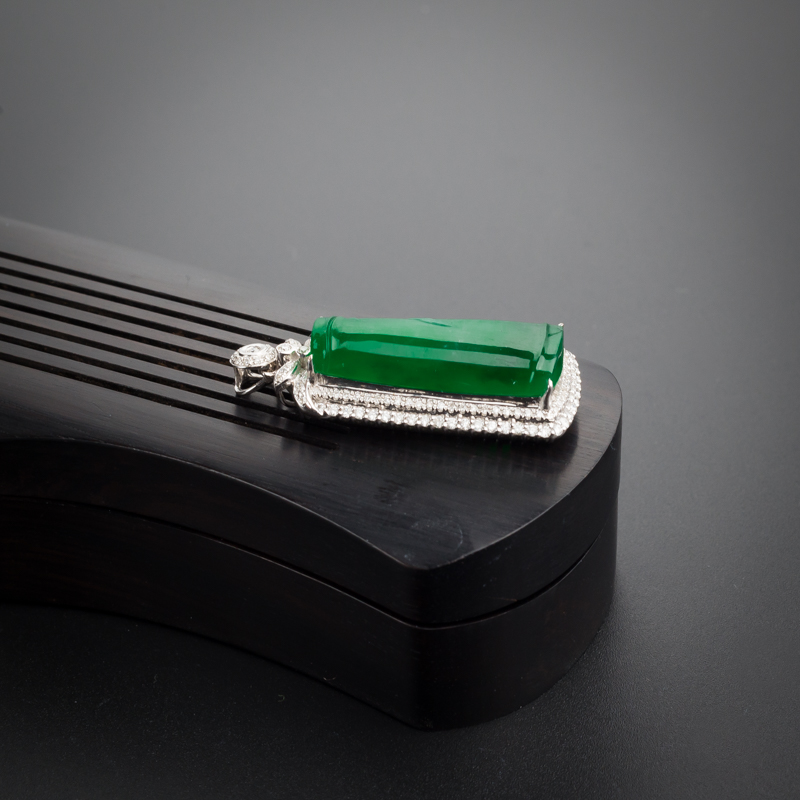 冰糯种浓绿翡翠吊坠 - 红掌柜