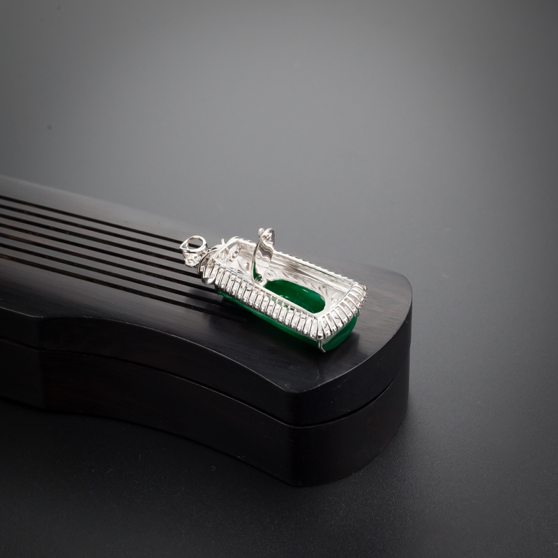 浓绿翡翠吊坠 - 红掌柜