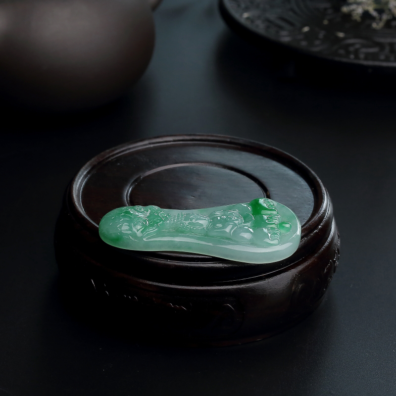 缅甸天然糯种飘绿翡翠吊坠-红掌柜