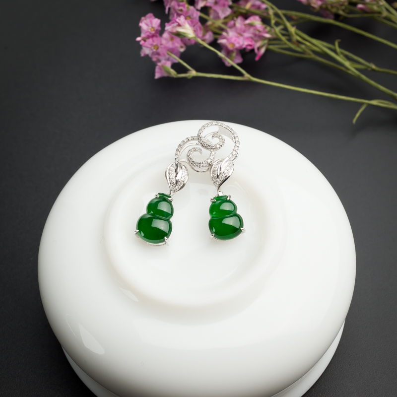 18K金镶缅甸冰糯种满绿翡翠葫芦吊坠-红掌柜