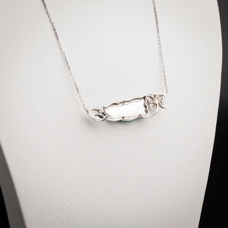 18K金镶缅甸阳绿翡翠吊坠-红掌柜