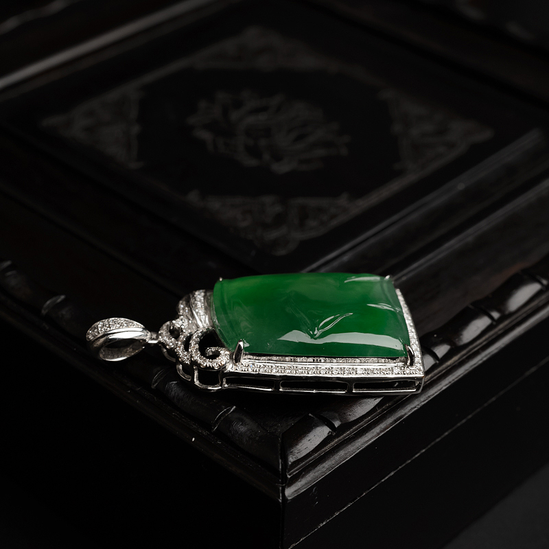 金镶冰种阳绿翡翠竹节吊坠-红掌柜