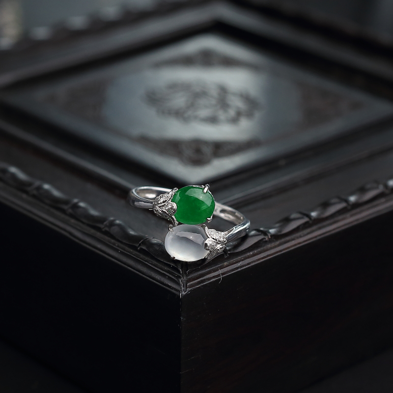 18K镶冰糯种翠色翡翠戒指 - 红掌柜