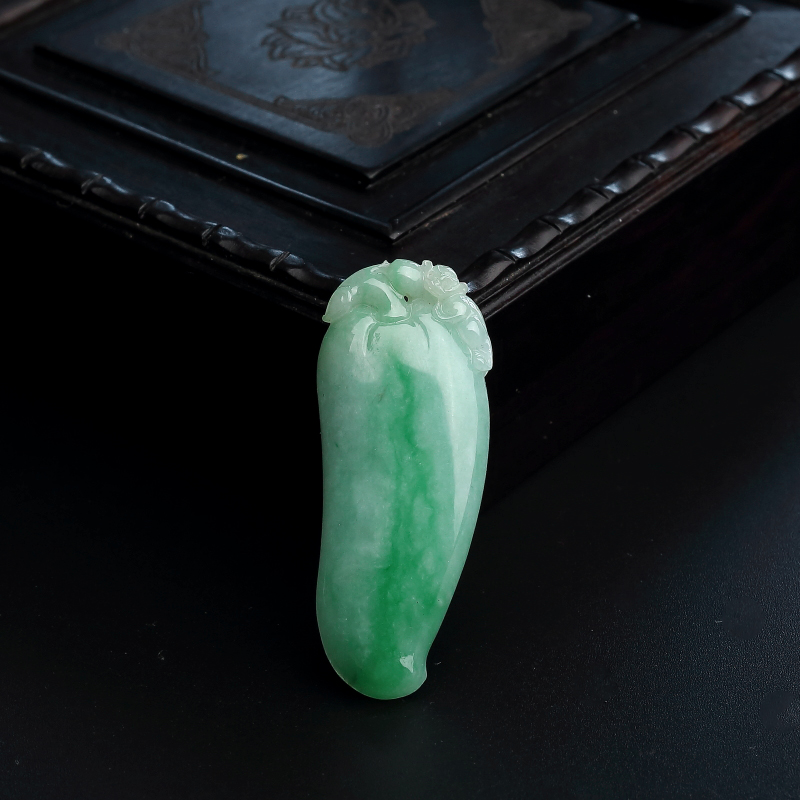 飘绿翡翠福瓜吊坠 - 红掌柜