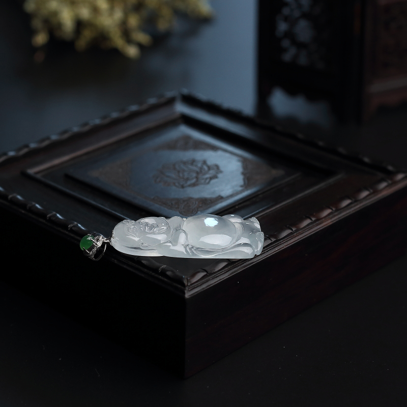 翡翠佛吊坠 - 红掌柜