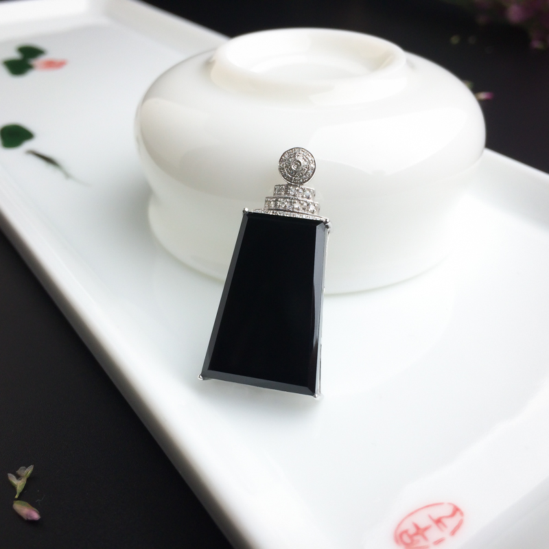 18K金镶糯种墨翠吊坠 - 红掌柜