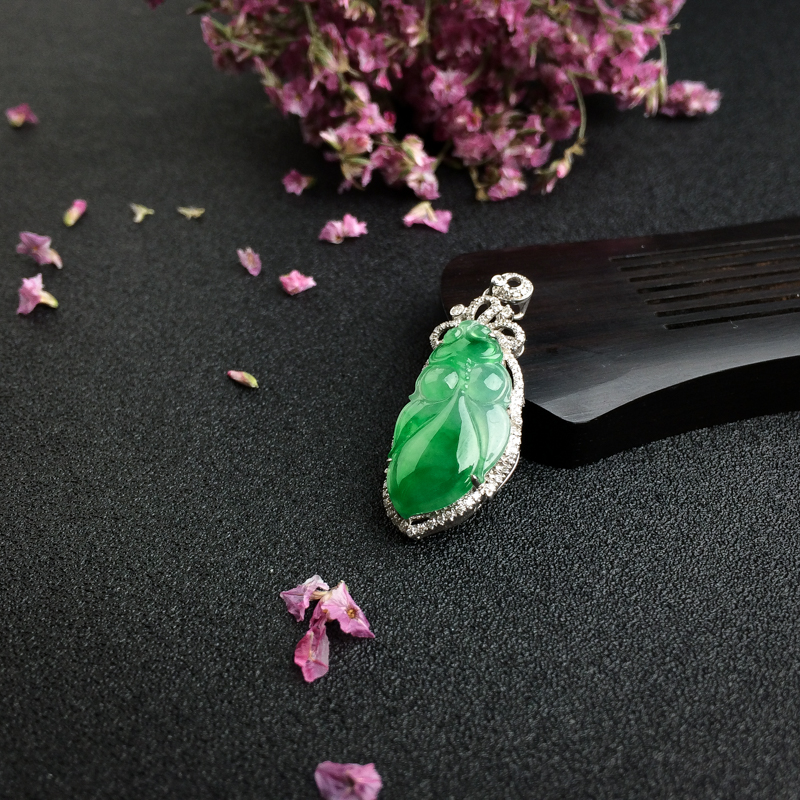 冰糯种飘绿翡翠金鱼吊坠 - 红掌柜