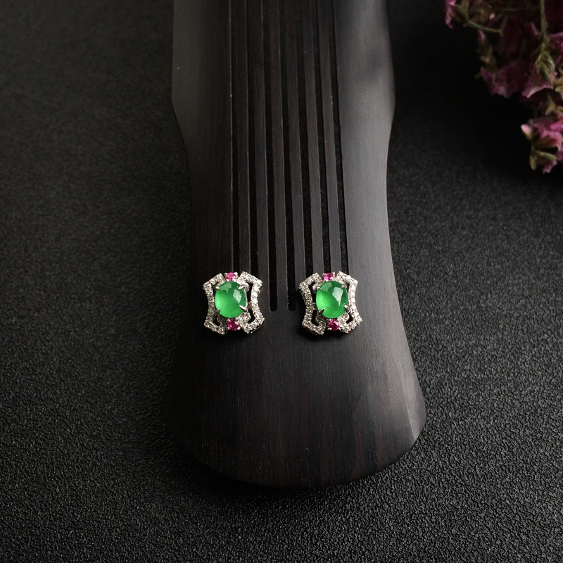 18K金镶冰糯种阳绿翡翠耳钉 - 红掌柜