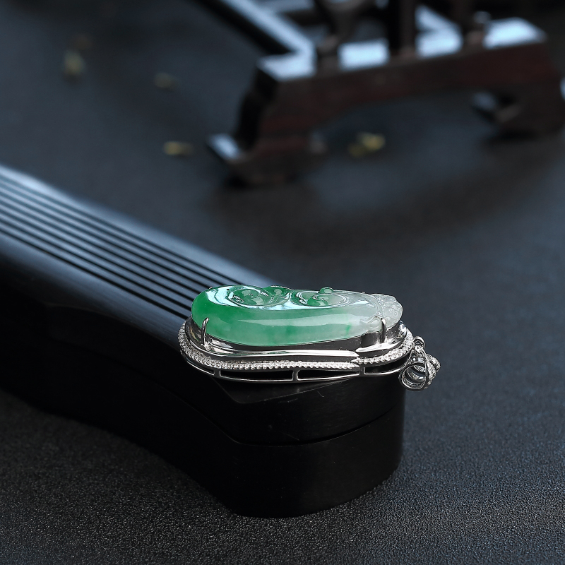 18K金镶糯种翡翠如意吊坠-红掌柜