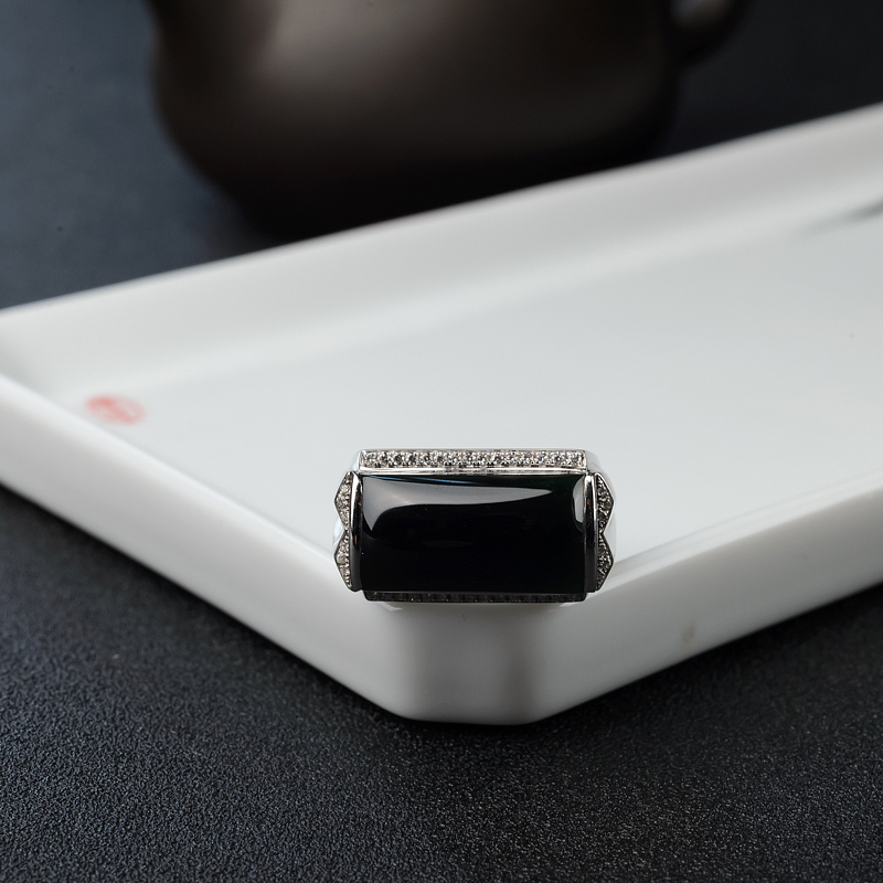 18K金镶钻缅甸天然冰糯种墨翠戒指-红掌柜