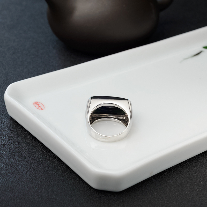 18K金镶钻冰糯种墨翠戒指-红掌柜