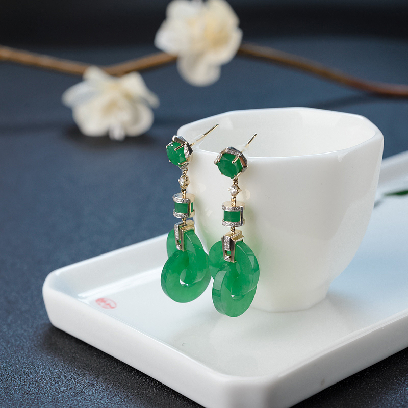 缅甸天然糯种满绿翡翠耳坠-红掌柜