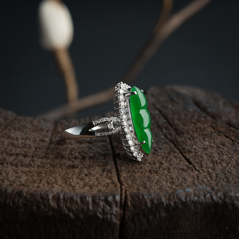 缅甸天然糯种翠色翡翠福豆戒指-红掌柜