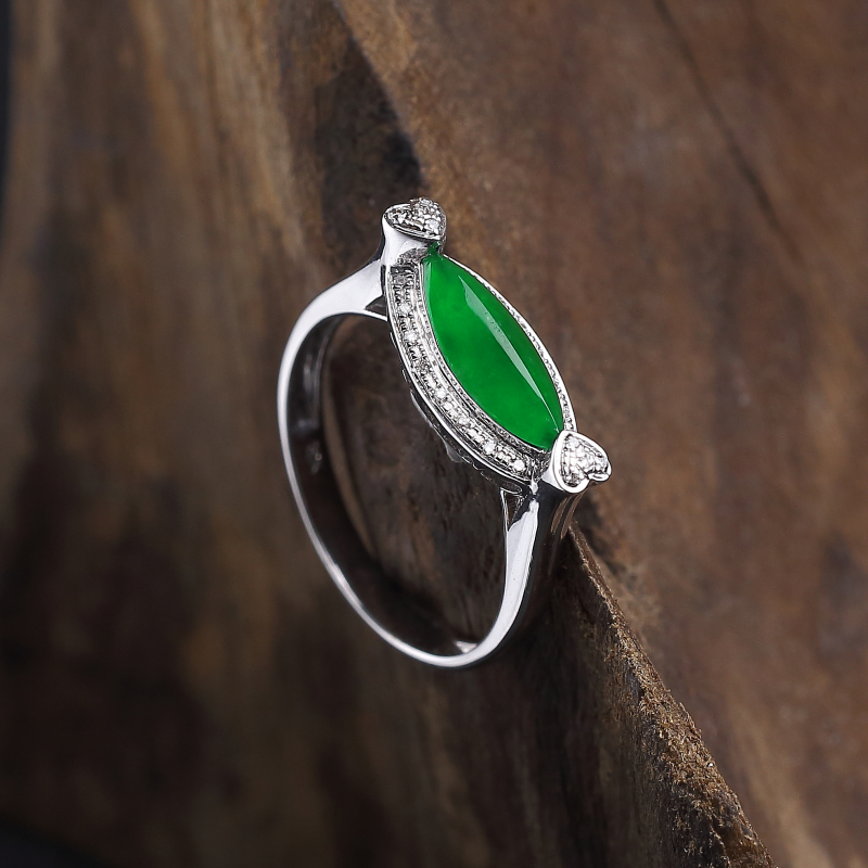 18K金镶钻糯冰种翠绿翡翠戒指-红掌柜