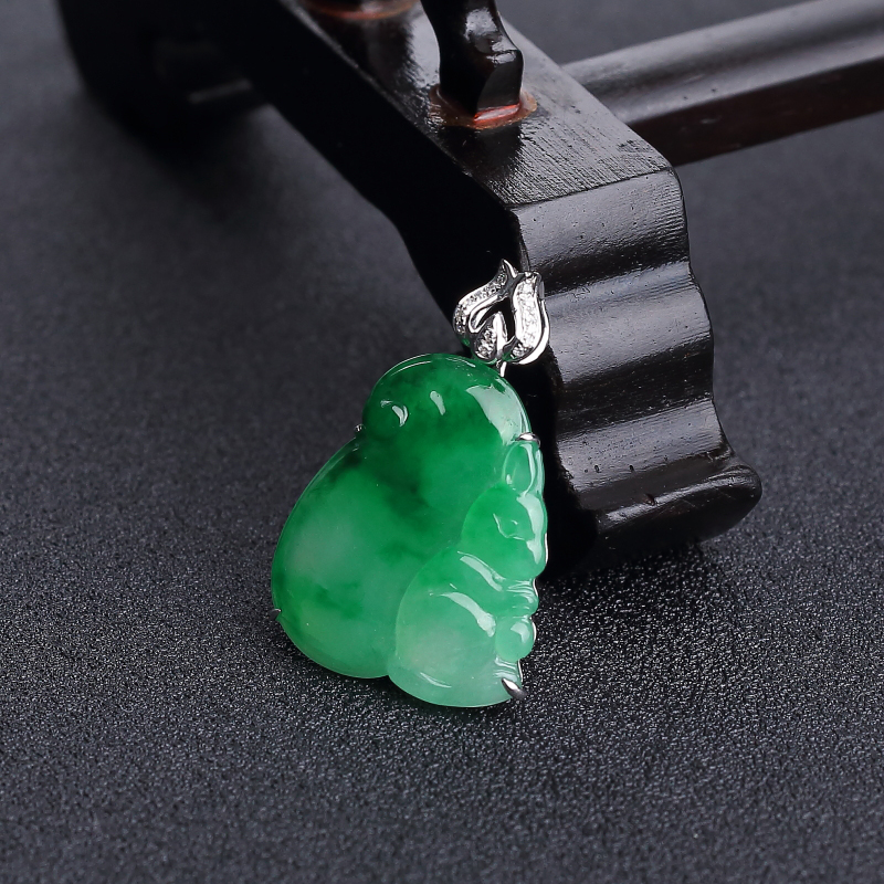 天然糯种飘翠翡翠松鼠吊坠-红掌柜