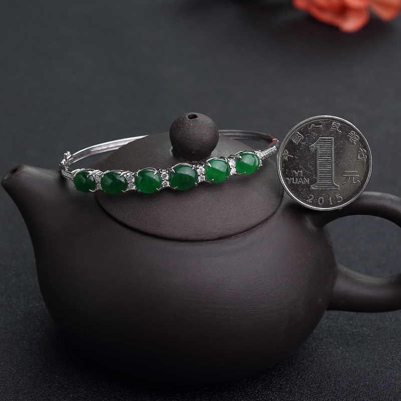 18K镶钻糯种翡翠手镯-红掌柜