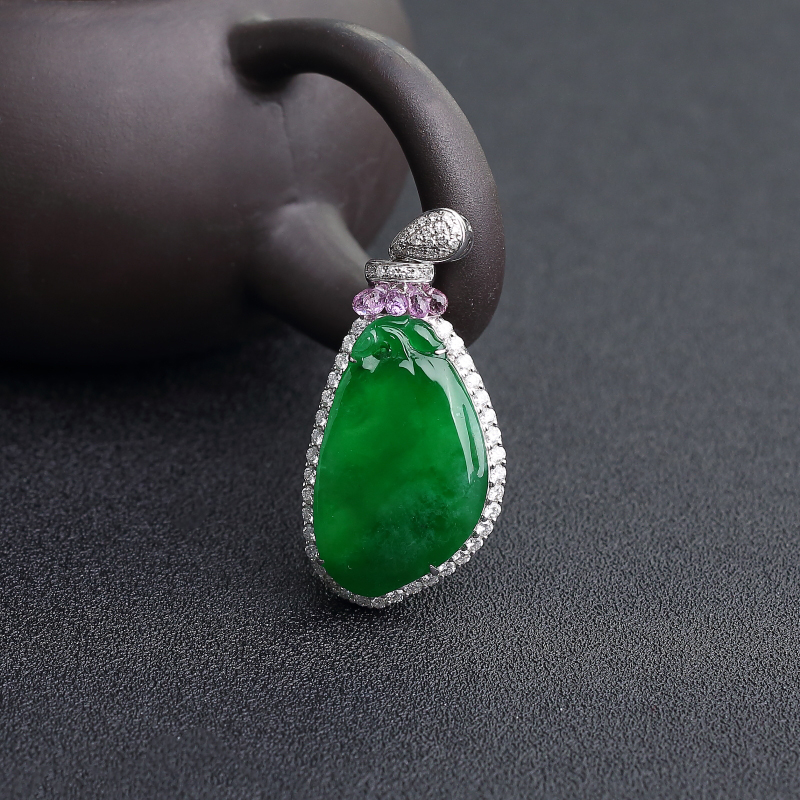 18K镶钻缅甸天然糯冰种翠色翡翠福瓜吊坠-红掌柜