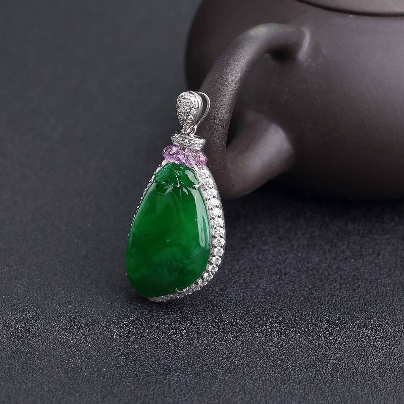 18K镶钻天然糯冰种翠色翡翠福瓜吊坠-红掌柜