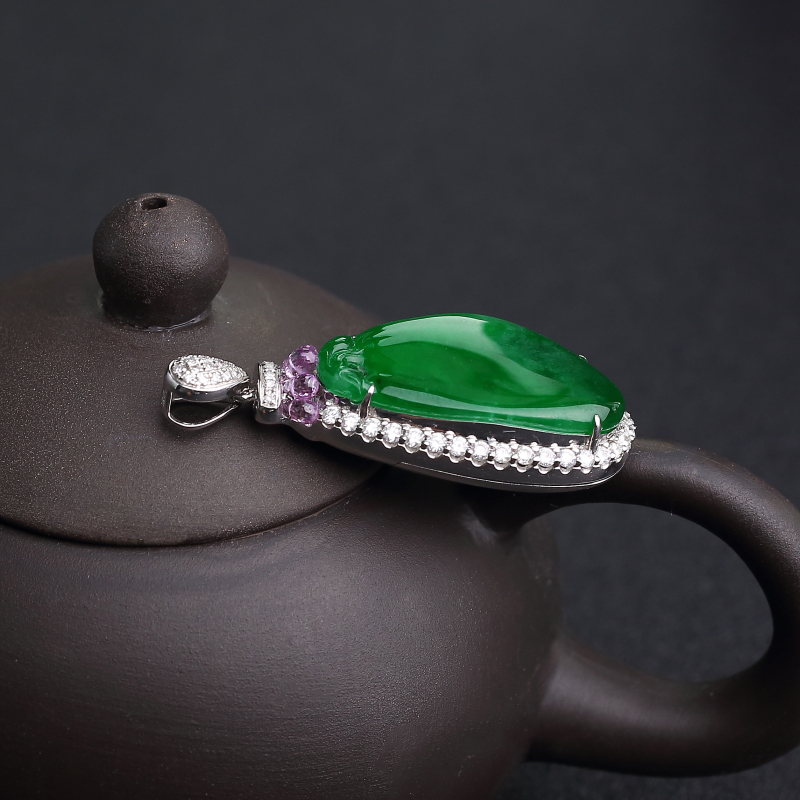 18K镶钻缅甸天然糯冰种翡翠福瓜吊坠-红掌柜