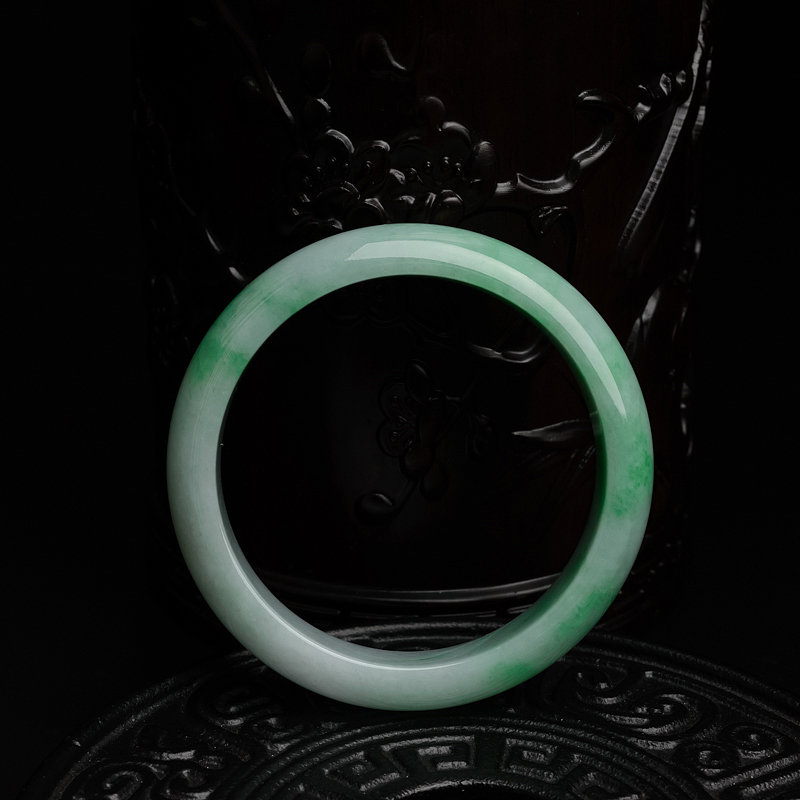 糯种飘绿翡翠手镯-红掌柜