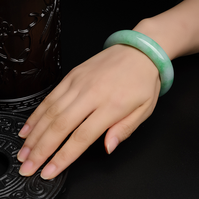 翡翠手镯-红掌柜